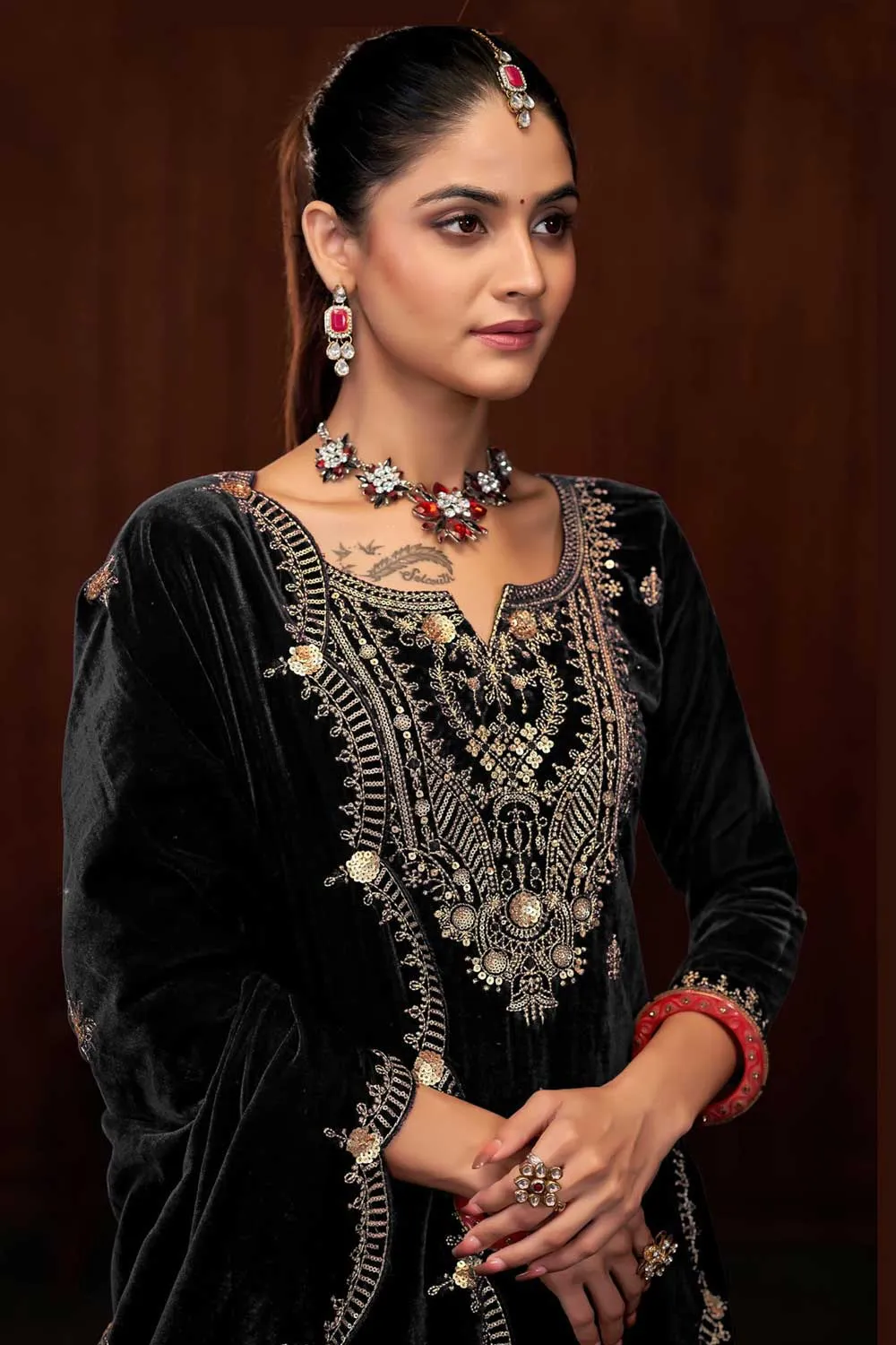 Creative Function Wear Velvet Palazzo Suit In Black Color